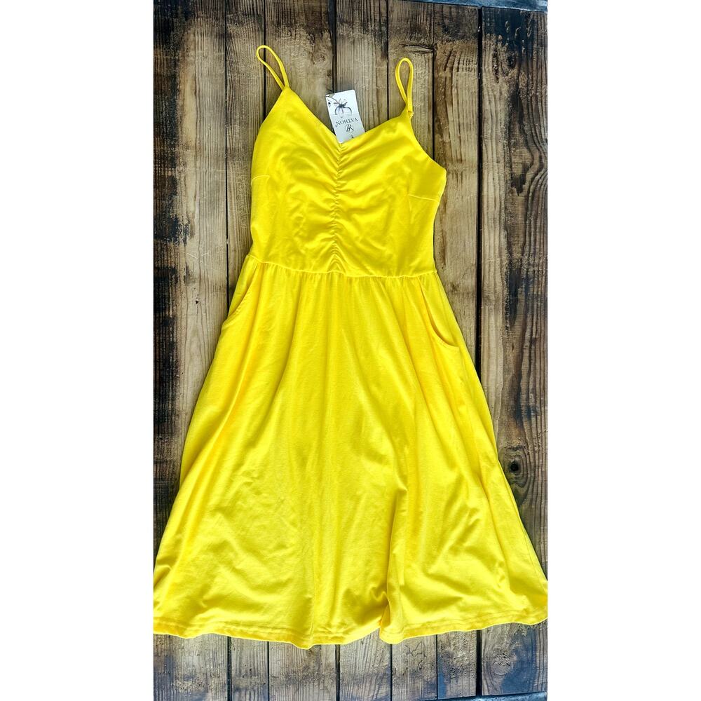 Stunning NWT Yathon Yellow Dress with Pockets‎ - Size S
